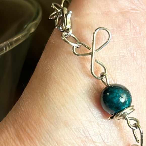 Dark Green Stones with Assorted Nature charms - Picture 5 of 8